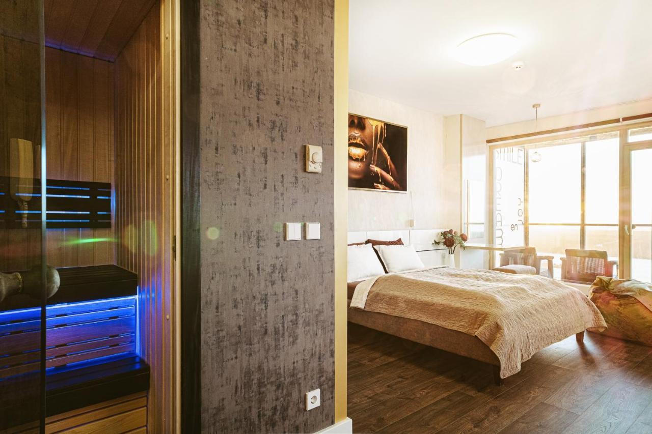 Sky Flat Jacuzzi 27 Floor Apartment Klaipeda Bagian luar foto